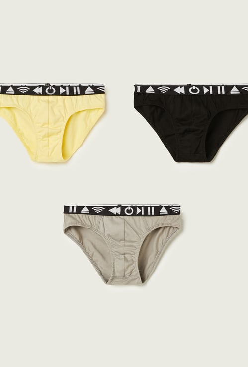 FAME FOREVER Boys Solid Briefs - Pack of 3