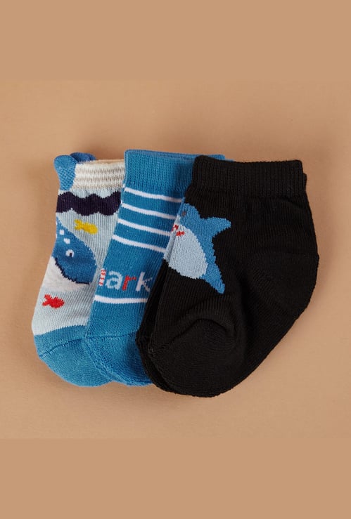 FAME FOREVER Patterned Ankle-Length Socks - Pack of 3