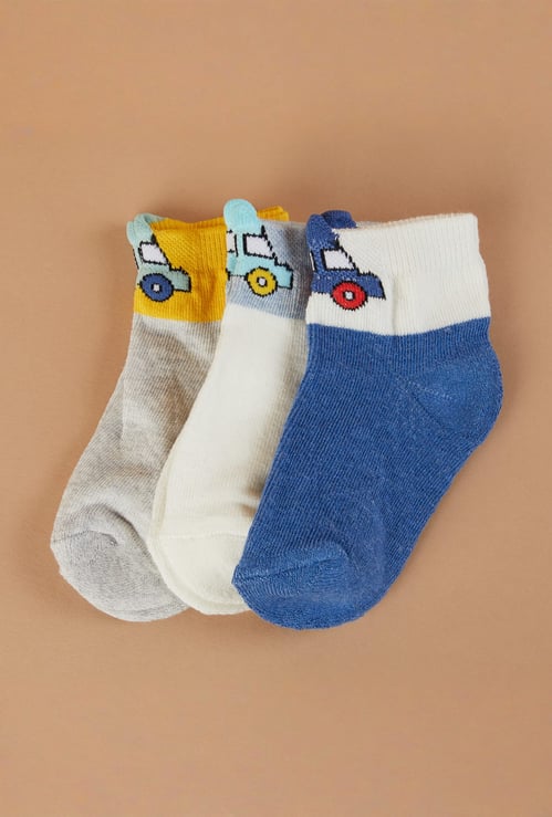 FAME FOREVER Patterned Ankle-Length Socks - Pack of 3