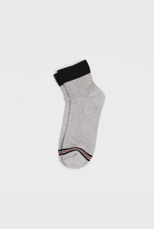ALLEN SOLLY Knitted Crew-Length Socks
