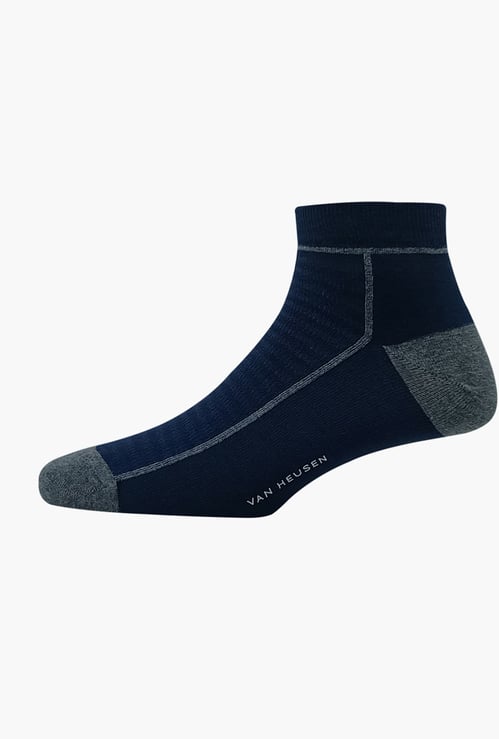VAN HEUSEN Knitted Ankle-Length Socks