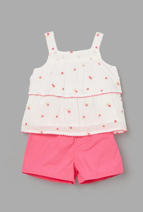 JUNIORS Girls Embroidered Top and Shorts
