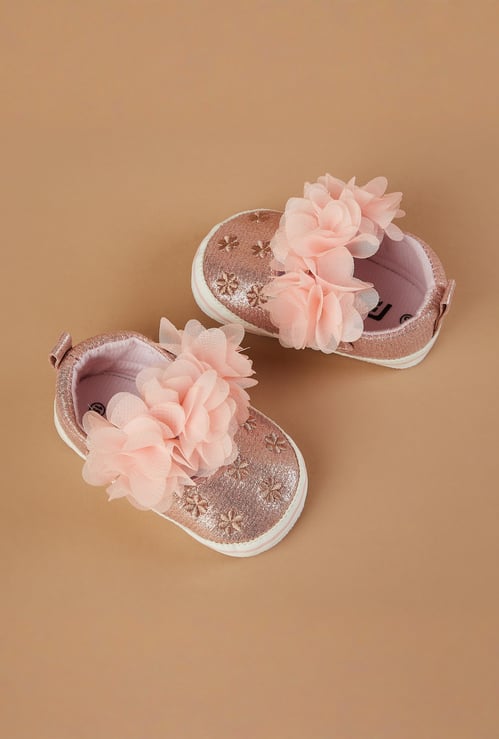 FAME FOREVER Girls Floral Embroidered Booties