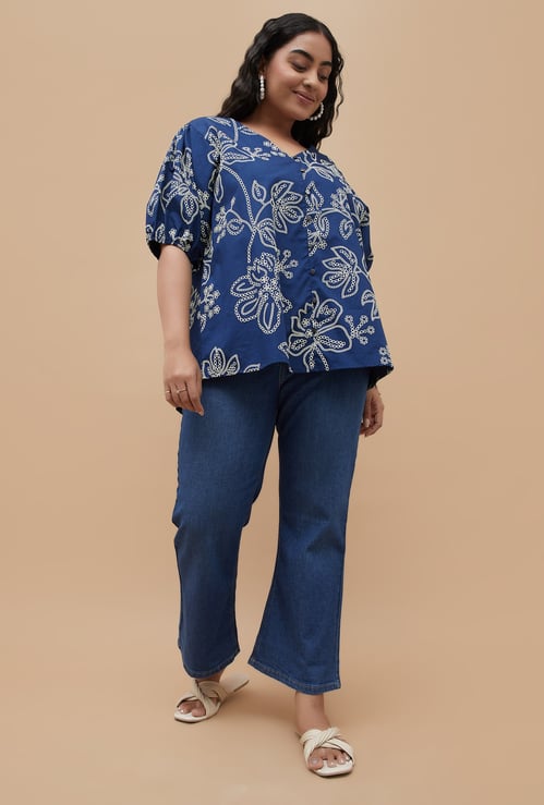 NEXUS Solid Flared Jeans