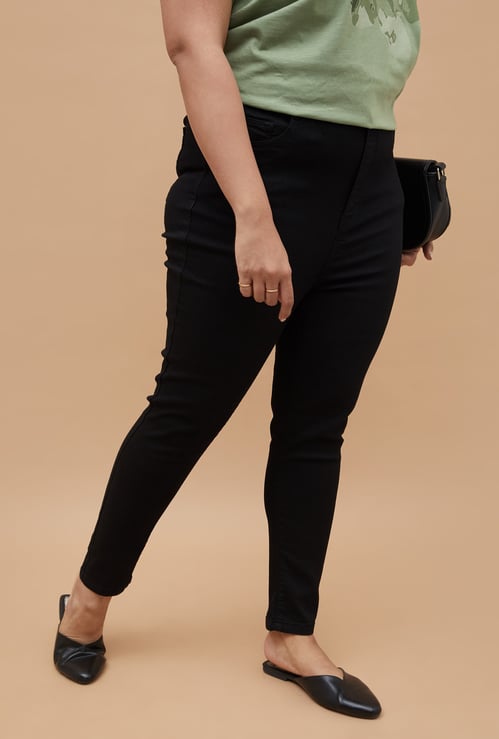 NEXUS Solid Skinny Fit Jeans