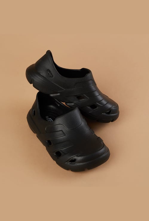 FAME FOREVER Boys Slip-On Clogs