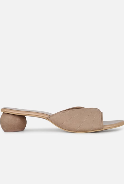 INC.5 Textured Block Heels