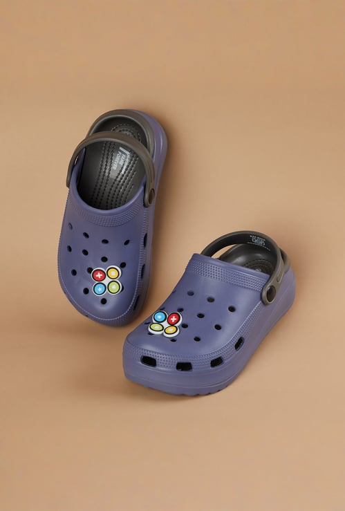 FAME FOREVER Boys Clogs with Charms