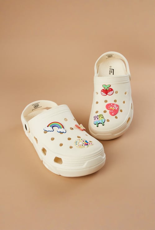 FAME FOREVER Girls Charm Detail Clogs