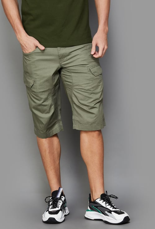 CELIO Textured Cargo Shorts