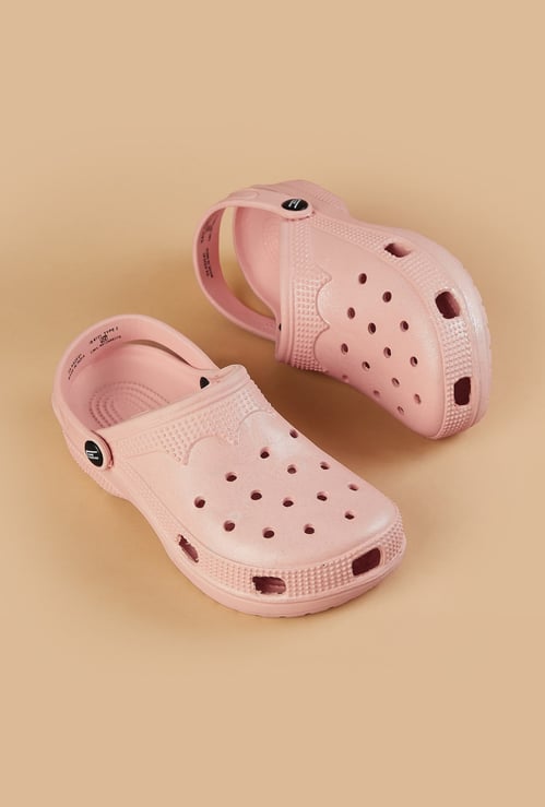 FAME FOREVER Girls Textured Clogs