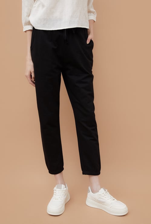 FAME FOREVER Solid Joggers
