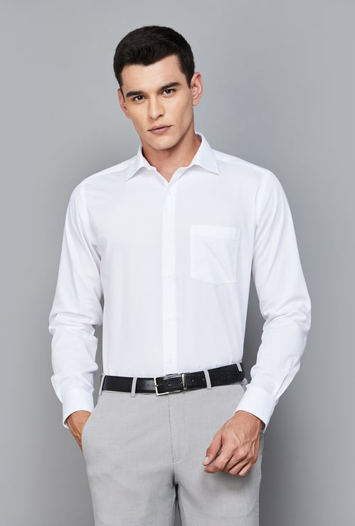 PARK AVENUE Solid Regular Fit Formal Shirt