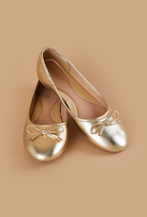 CODE Bow Accent Ballerinas