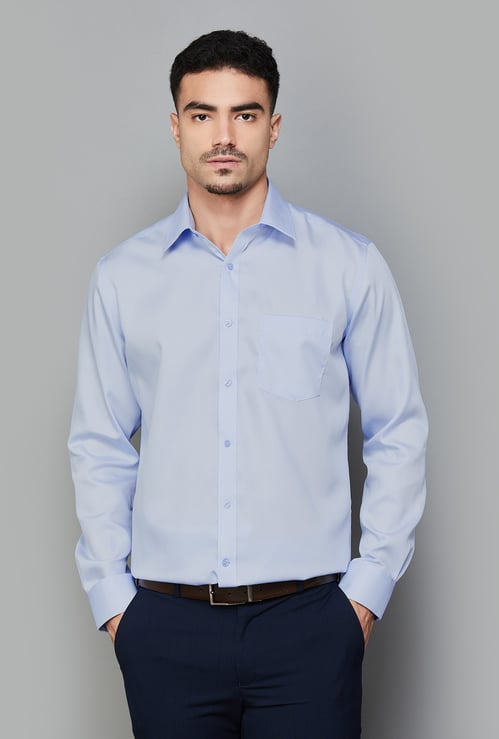 PARK AVENUE Solid Regular Fit Formal Shirt