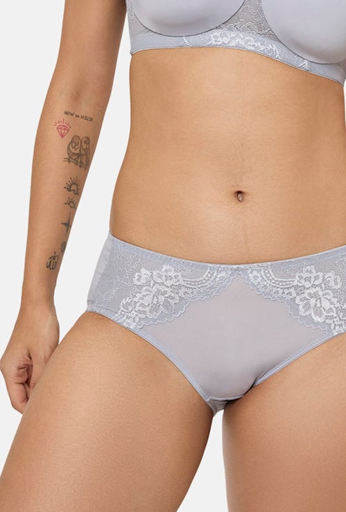 TRIUMPH Lace Hipster Panty