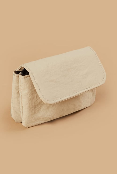 FAME FOREVER Textured Mini Flap Wallet