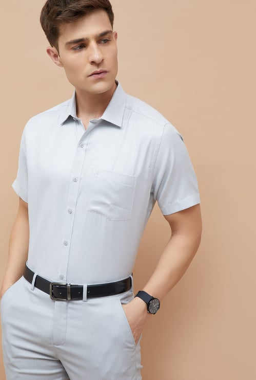 CODE Textured Regular Fit Formal Shirt