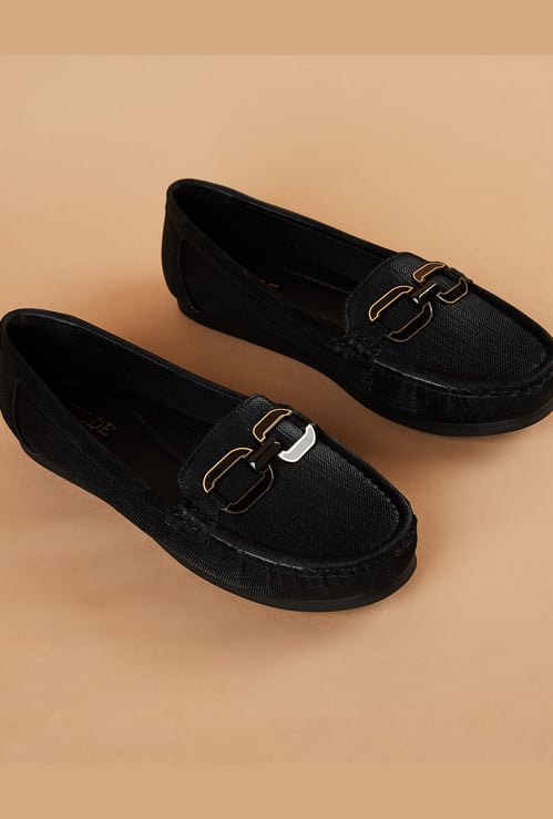 CODE Chain-Link Loafers
