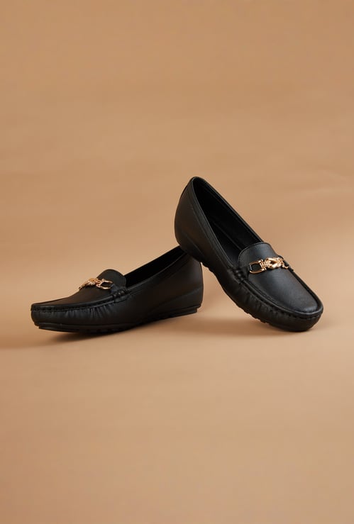 CODE Textured Loafers
