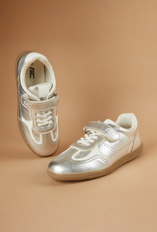 FAME FOREVER Girls Glossy Sneakers