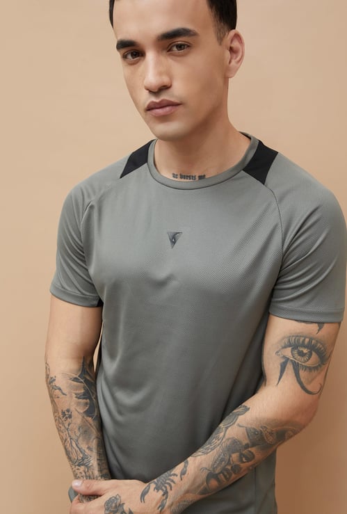 FAME FOREVER ACTIVE Solid Raglan Sleeve T-shirt