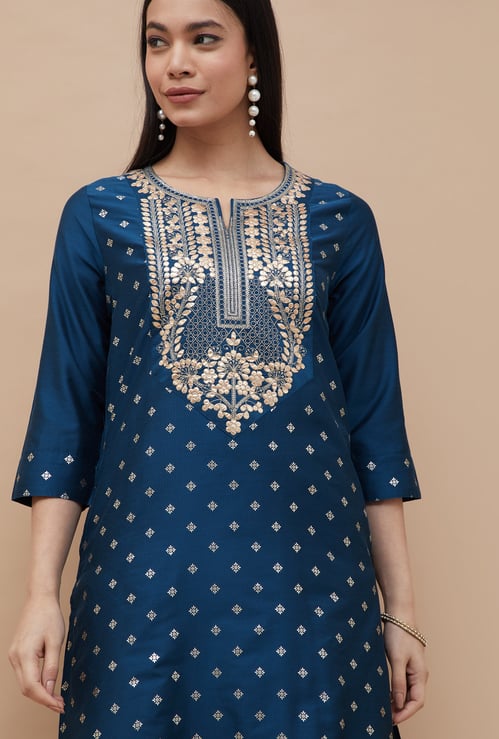 MELANGE Embroidered Yoke Straight Kurta