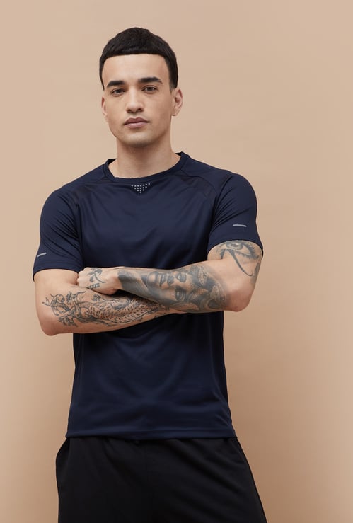 FAME FOREVER ACTIVE Textured T-shirt