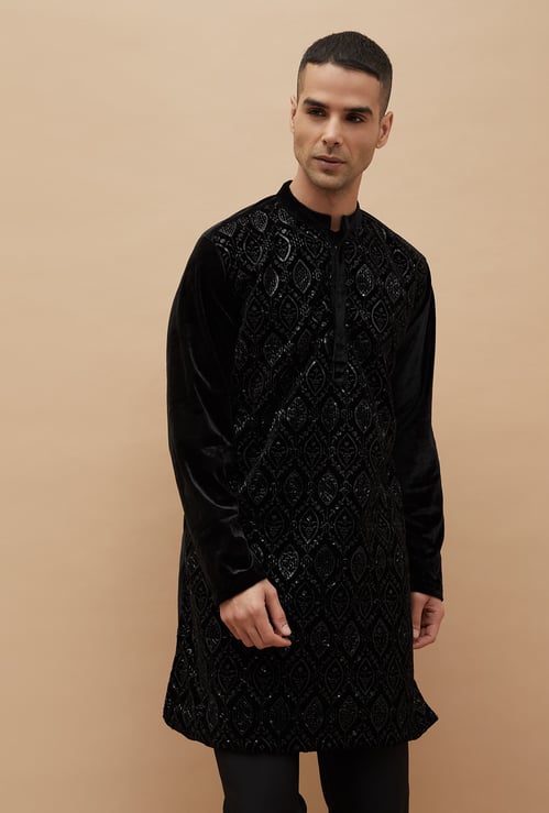 MELANGE Embroidered Straight Kurta