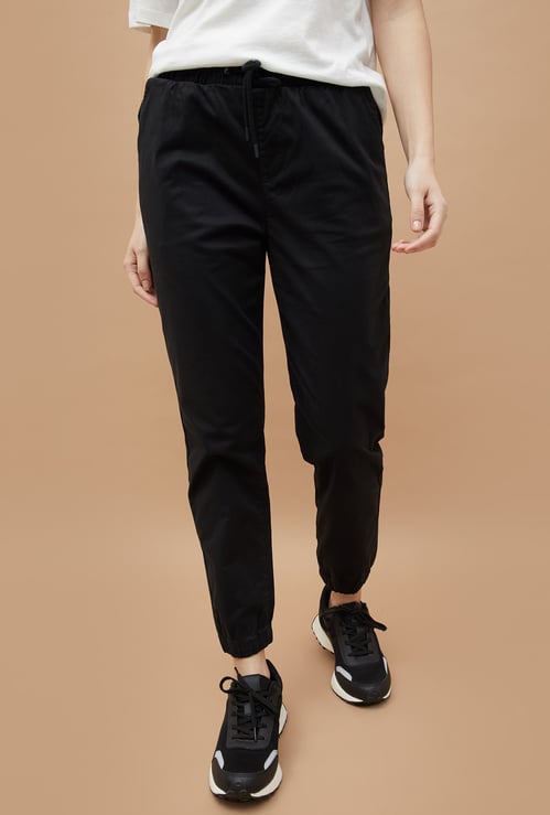 FAME FOREVER Solid Slim Fit Joggers