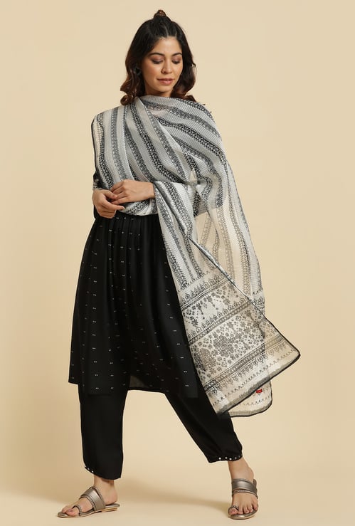 W Kota Print Dupatta