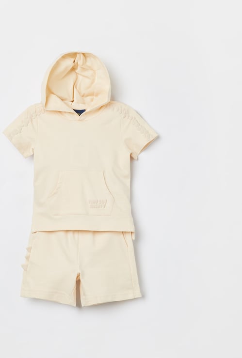 JUNIORS Boys Embossed T-shirt with Shorts