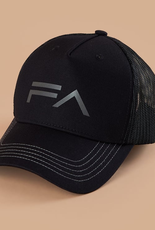 FAME FOREVER ACTIVE Typographic Print Trucker Cap