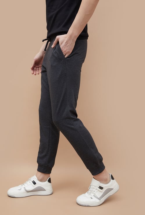 FAME FOREVER Solid Slim Fit Joggers