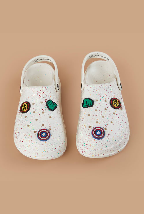 FAME FOREVER Boys Clogs with Avenger Jibbits