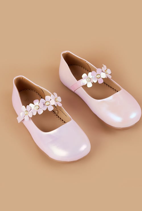 FAME FOREVER Girls Applique Ballerinas