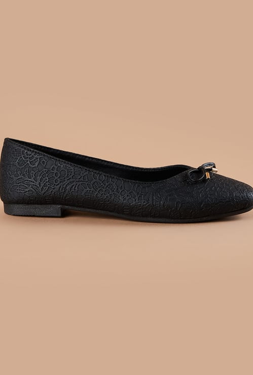 GINGER Textured Ballerinas