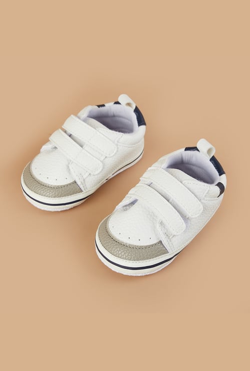 FAME FOREVER Boys Textured Booties