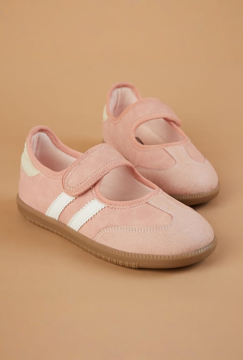 FAME FOREVER Girls Striped Shoes