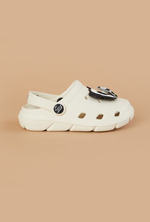 FAME FOREVER Boys Charm Detail Clogs