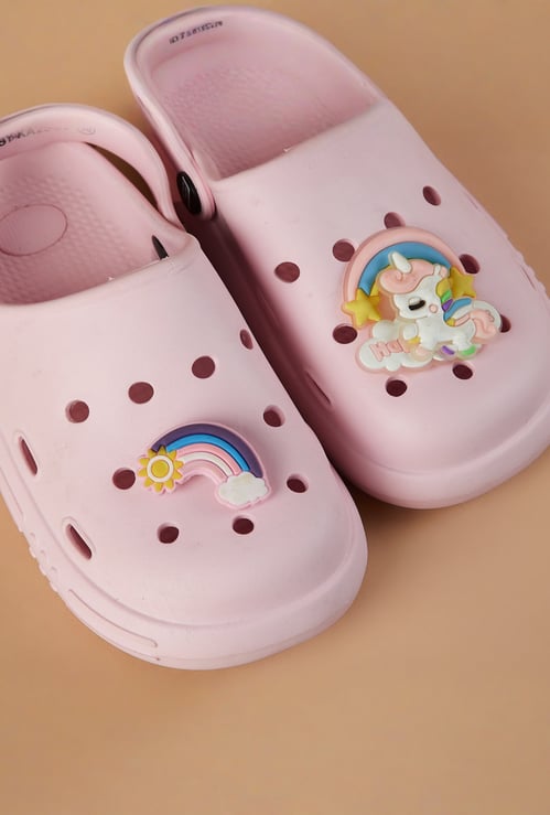 FAME FOREVER Girls Charm Detail Clogs