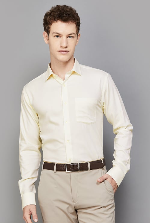 PARK AVENUE Solid Slim Fit Formal Shirt