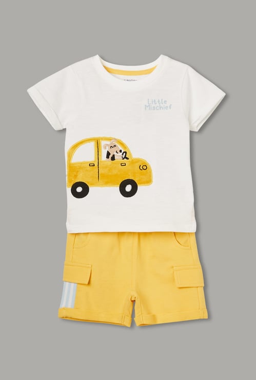 JUNIORS Boys Applique T-shirt with Cargo Shorts