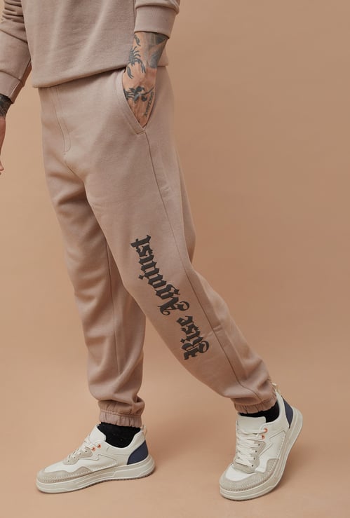 FAME FOREVER Printed Joggers