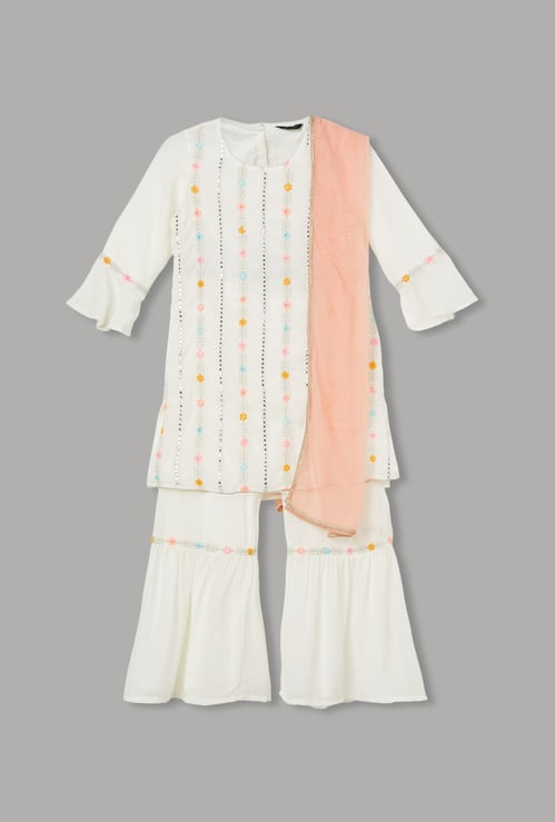 MELANGE Girls Embroidered Straight Kurta Set