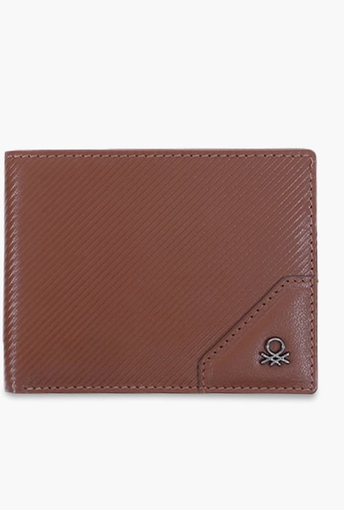 UNITED COLORS OF BENETTON Textured Bi-Fold Wallet