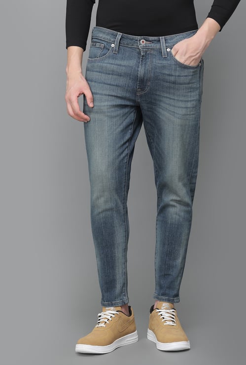 FLYING MACHINE Washed Mankle F21 Jeans (Regular Tapered)