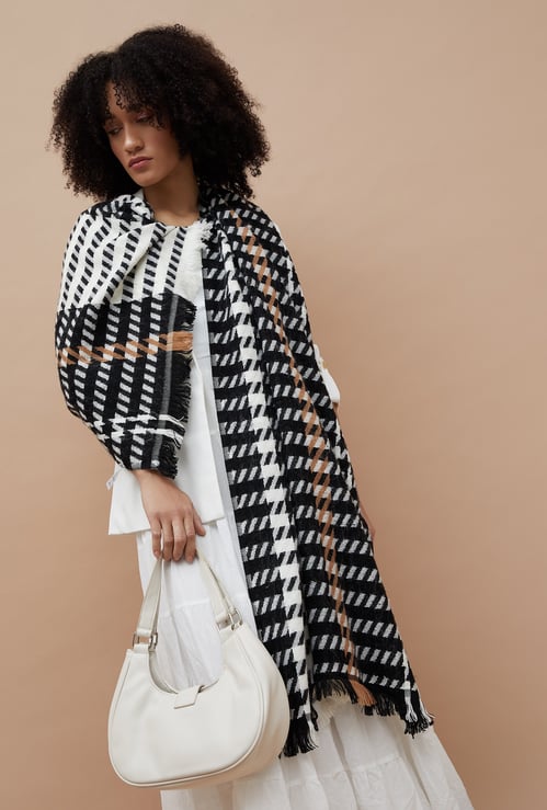 GINGER Knit Tassel Detail Stole
