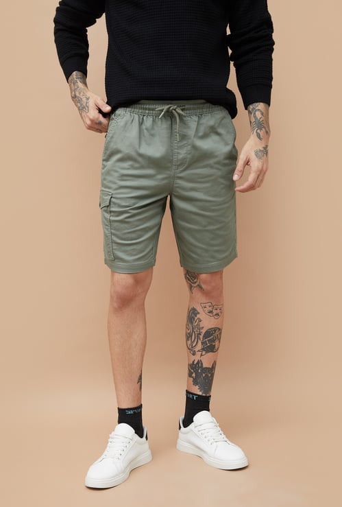 FAME FOREVER Solid Cargo Shorts