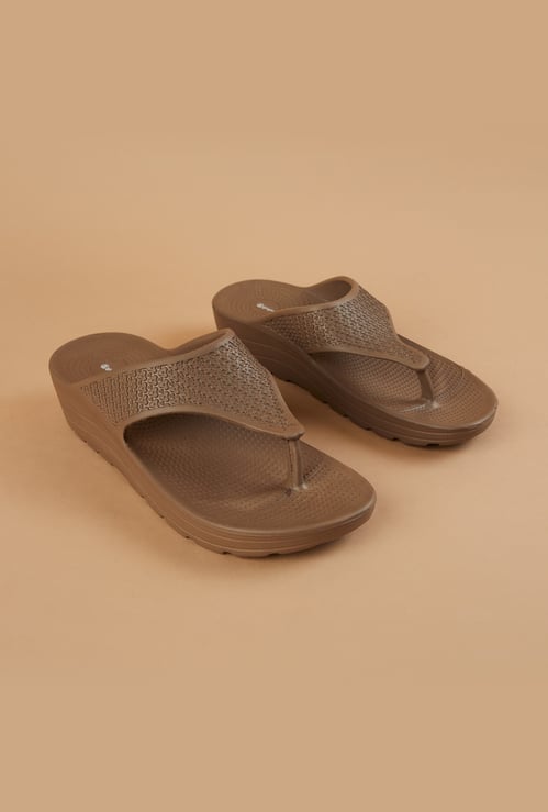 GINGER Textured Platformed Flip-Flops